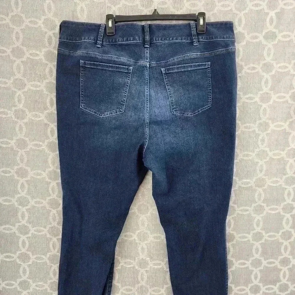 Torrid Supper Soft Distressed Jegging Stretched Women's 24T - Picture 2 of 9